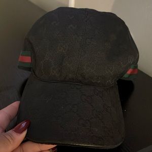 Used Gucci baseball cap